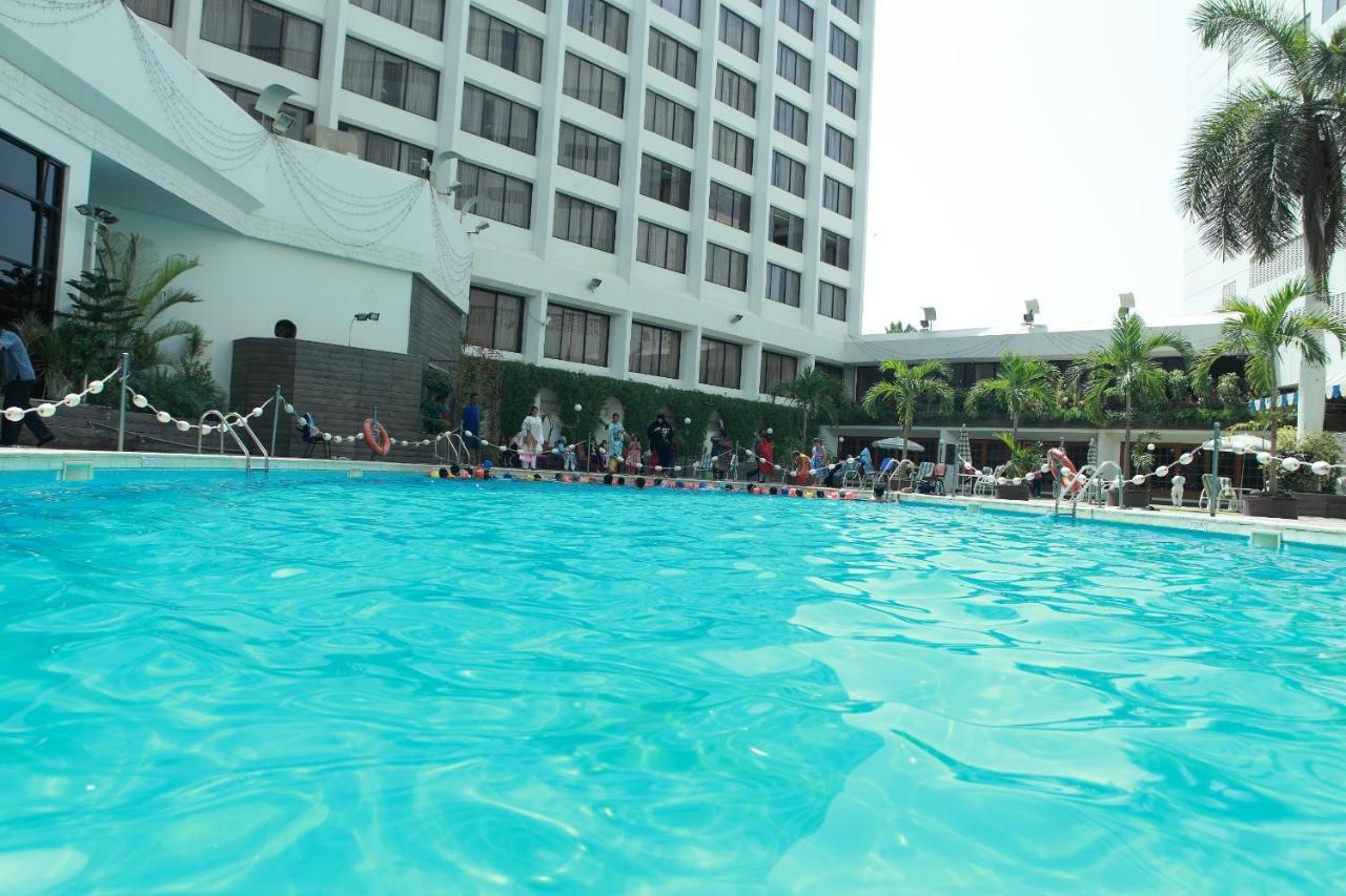 Regent Plaza Hotel & Convention Center Карачи Экстерьер фото